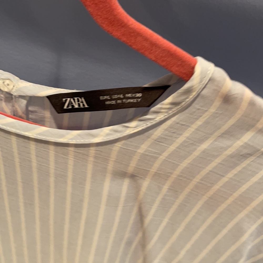Zara blouse - Picture 3 of 4